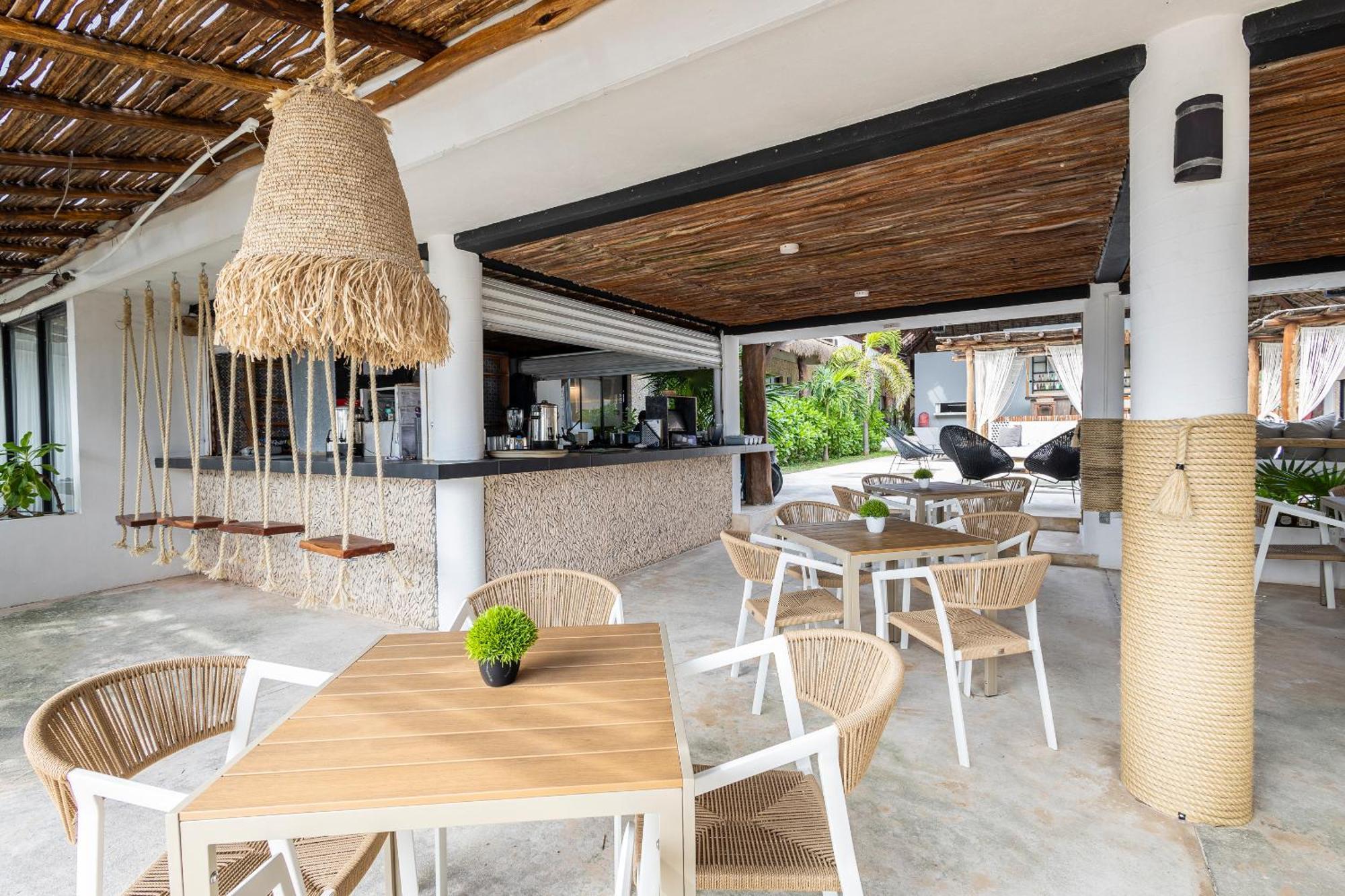Areia Playa Del Carmen - Beach Front Hotel Exterior photo