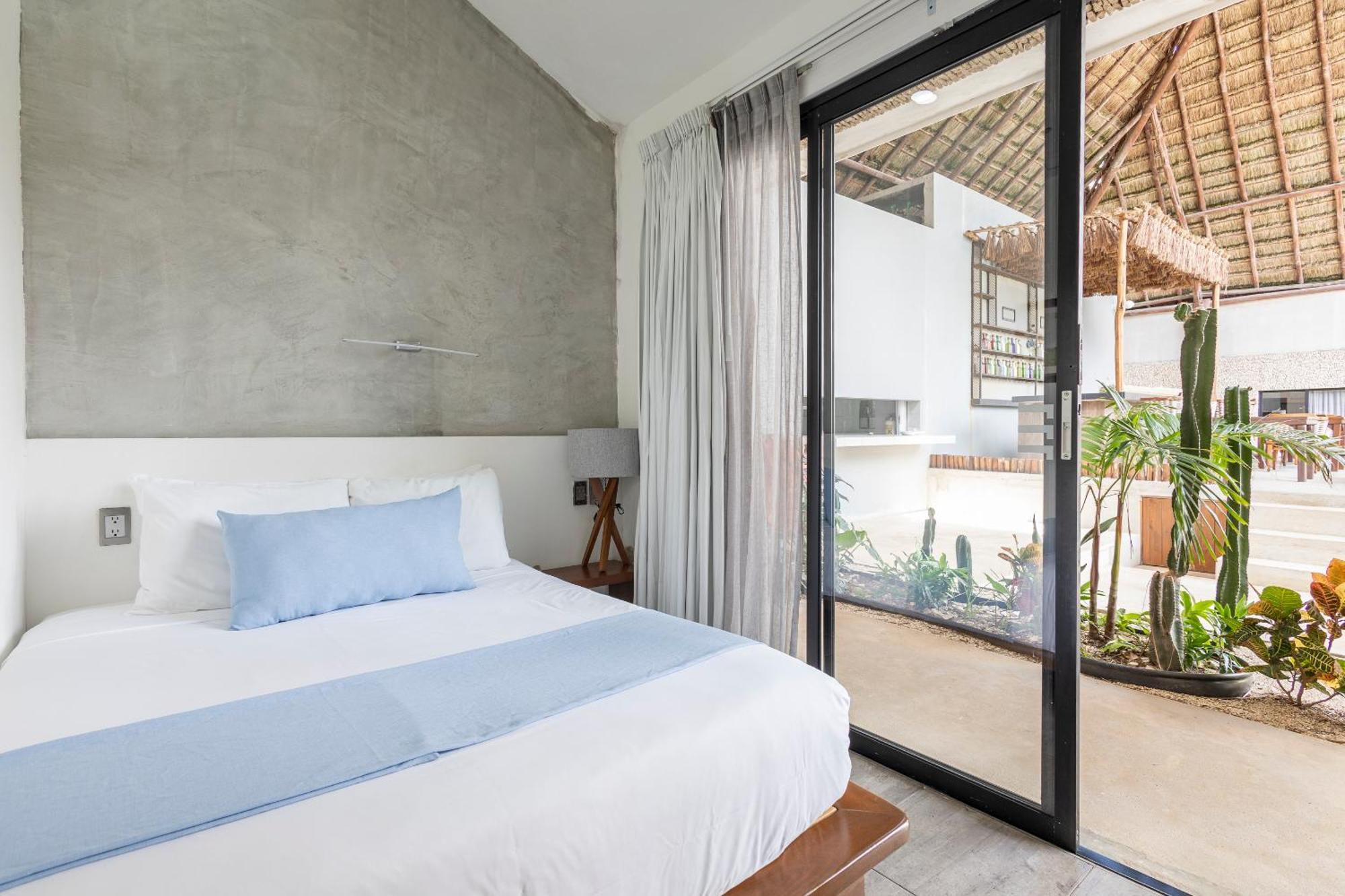 Areia Playa Del Carmen - Beach Front Hotel Room photo