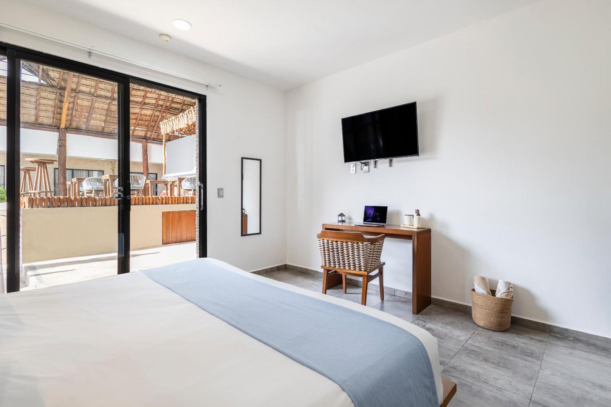 Areia Playa Del Carmen - Beach Front Hotel Room photo