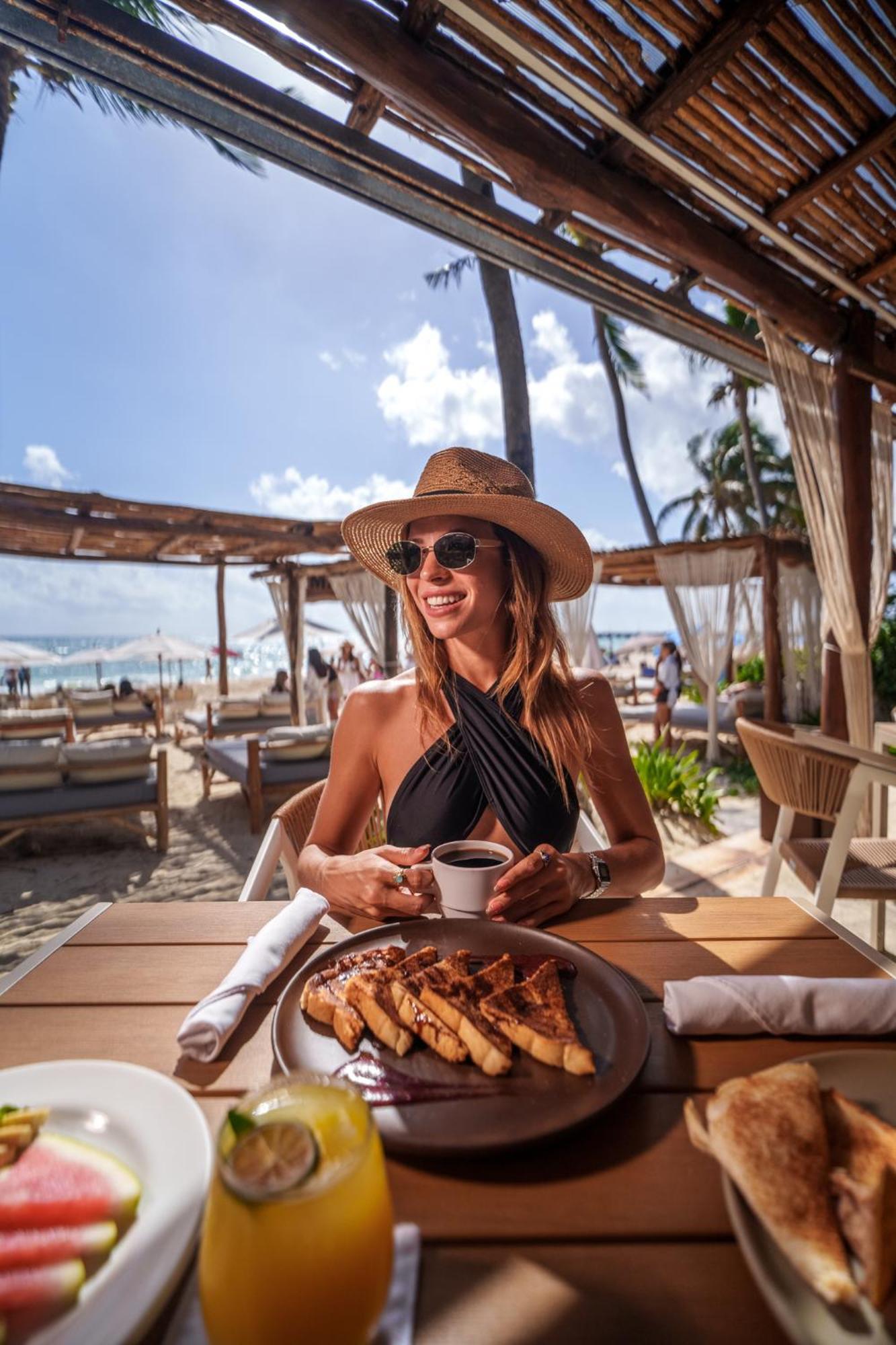 Areia Playa Del Carmen - Beach Front Hotel Exterior photo